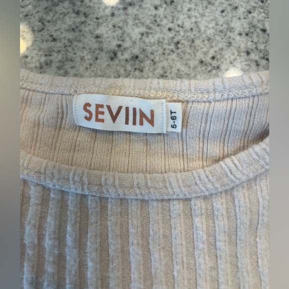 Seviin Matching Ribbed Set Size 5/6T - Picture 3 of 9